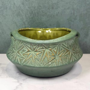 Vintage 1968 McCoy Planter Starburst Bowl
