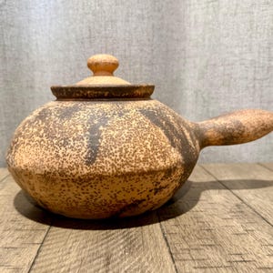 Thomas Clay Potato Roaster with Handle & Lid