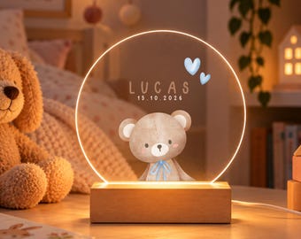 personalisiertes Nachtlicht mit Name und Datum – Acrylglas mit Tiermotiv Teddybär, Acryl und LED-Holzsockel optional