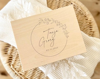 Personalisierte Holzkiste Hochzeit schlicht mit Blüten, Hochzeitsgeschenk, Aufbewahrungsbox, Erinnerungskiste, personalisiertes Geschenk