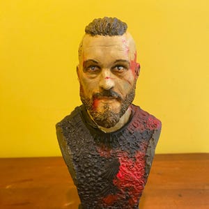 Handmade RAGNAR Lothbrok VIKINGS BUST Sculpture Travis Fimmel Statue Figure tv