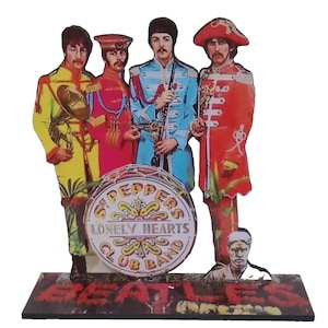 The BEATLES Sgt. Pepper&#39;s 8&quot; DISPLAY STANDEE Figure Cutout Statue Standup Decor