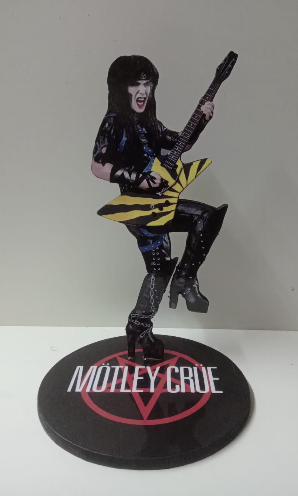 AXE HEAVEN ミック・マーズ　ミニギターフィギュア AXE HEAVEN ミック・マーズ ミニギターフィギュア Mick mars - Etsy 日本