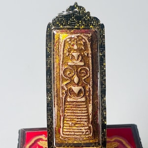 Seltene Goldfolie Phra Somdej Triple-Buddha Thai Amulett Wat Phra Kaew Narayana Garuda Talisman Gesegneter Anhänger