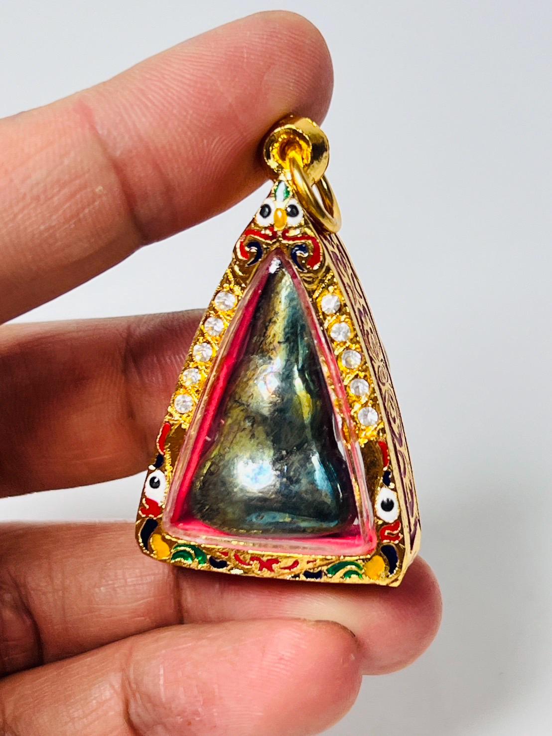 Iridescent Leklai Beetle Wing Amulet: Thai Protection Pendant - Etsy
