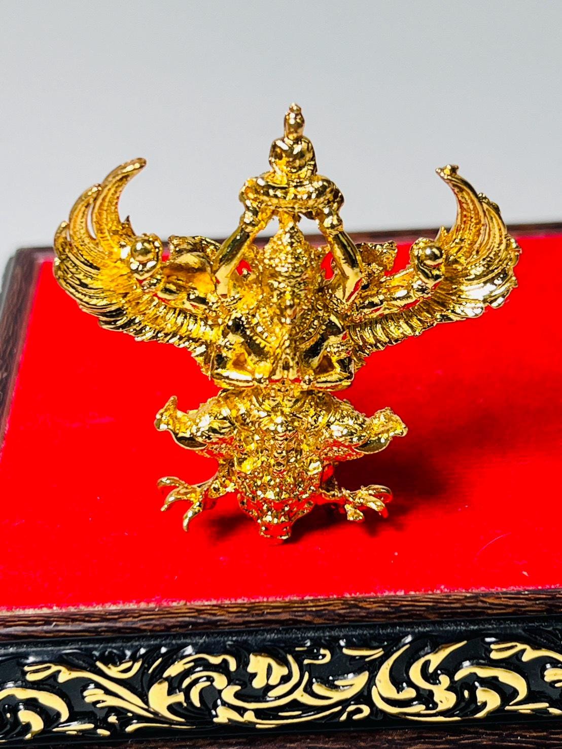 Garuda Amulet: Thai Bronze Phaya Krut With Buddha - Wat Kruttaram