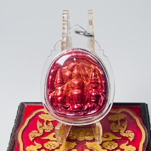 Red Sun Leklai Phra Yod Khun Pon Amulet: Warrior Victory Magic Stone