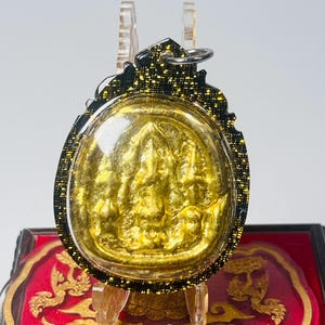 Gold Leklai Warrior Amulet: Thai Victory Talisman