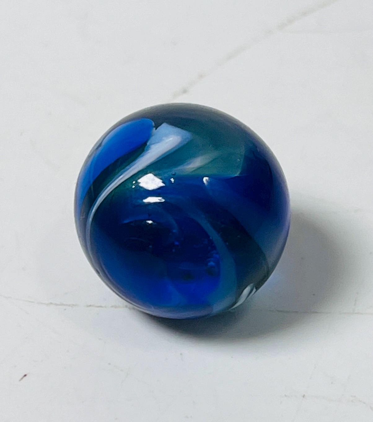 ブルー・レクライ・ケオ・アミュレット：守護と幸運をもたらすタイの