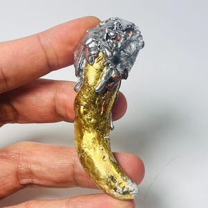 Leklai Amulet: Golden Tiger Fang, Wealth & Protection