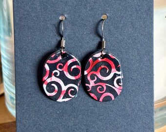 Dracula&#39;s Swirls - Handmade Polymer Clay Earrings