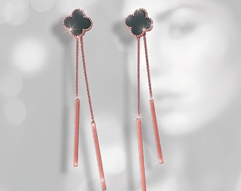 Pendientes colgantes de trébol de cuatro hojas en oro rosa: hipoalergénicos y de doble uso.