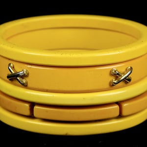 Set Bakelite Art Deco Butterscotch Bakelite Bangle Bracelets B1315CE1