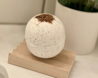 Vanilla and Spice Bath Bomb Fizzy