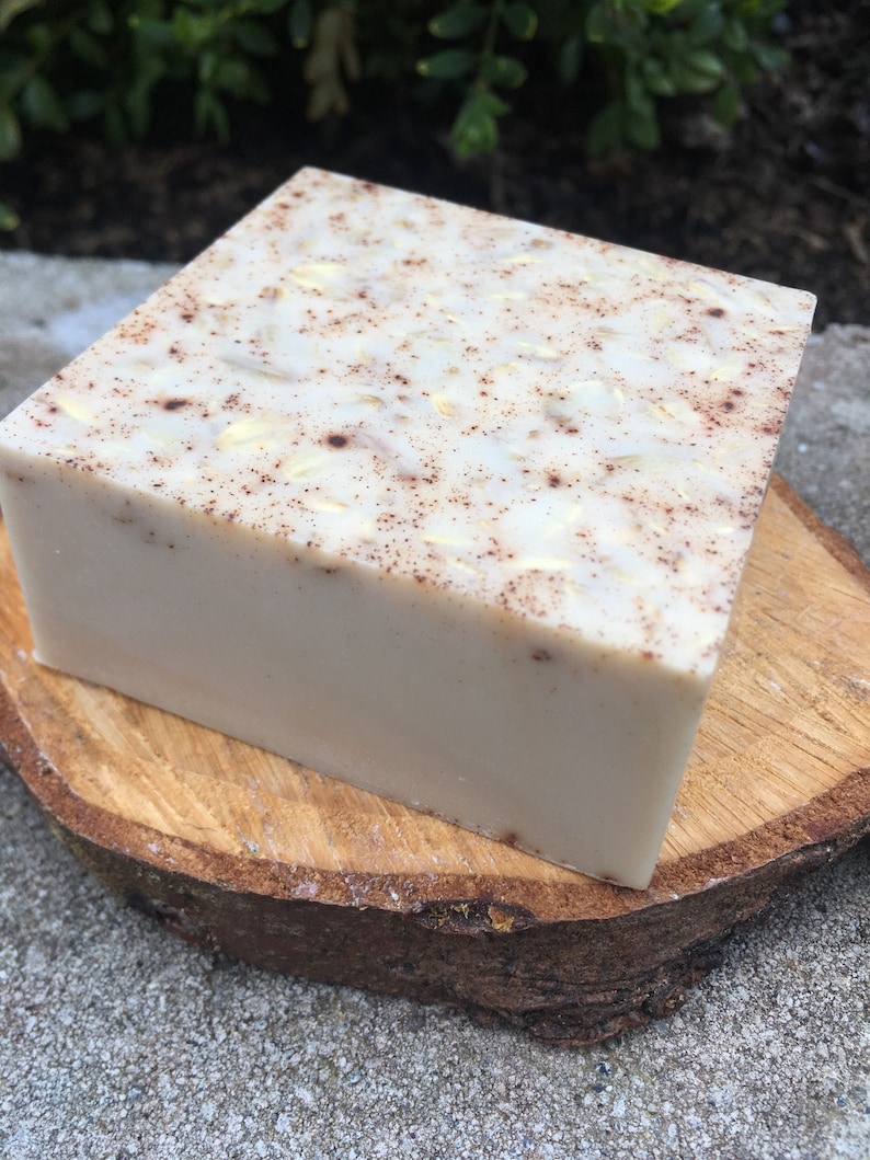 Oatmeal Milk and Honey Exfoliating Shea Butter Soap Bar image 3