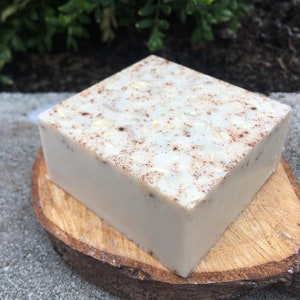 Oatmeal Milk and Honey Exfoliating Shea Butter Soap Bar image 2