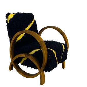 Handgemaakte Marokkaanse wol- en walnootfauteuil – Gezellige fauteuil uit het midden van de eeuw met uniek rond houten frame