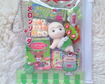 Sylvanian Calico Critters | Miniaturowy japoński brelok z zawieszką do przekąsek | Brelok do kluczy Kawaii Animal Toy Gacha Gashapon | Heisei Retro