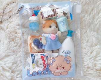 Sylvanian Calico Critters | Miniature Japanese Snack Charm Keychain Keyring | Kawaii Animal Toy Gacha Gashapon Bag Charm | Heisei Retro