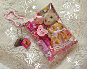 Sylvanian Calico Critters | Miniature Japanese Snack Charm Keychain Keyring | Kawaii Animal Toy Gacha Gashapon Bag Charm | Heisei Retro