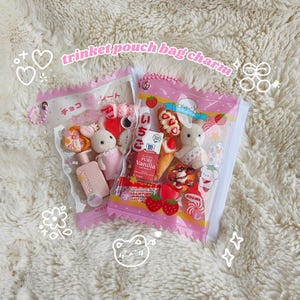 Sylvanian Schmuck-Beutel | Süsser Tier Taschenanhänger Schlüsselanhänger | Schlüsselanhänger | Tragetasche | Glückspilz Tierchen | Erdbeere Rosa | Juminocore
