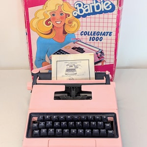 Typewriter Barbie Collegiate 1000 vintage 1986 Mattel typewriter rare collector's item