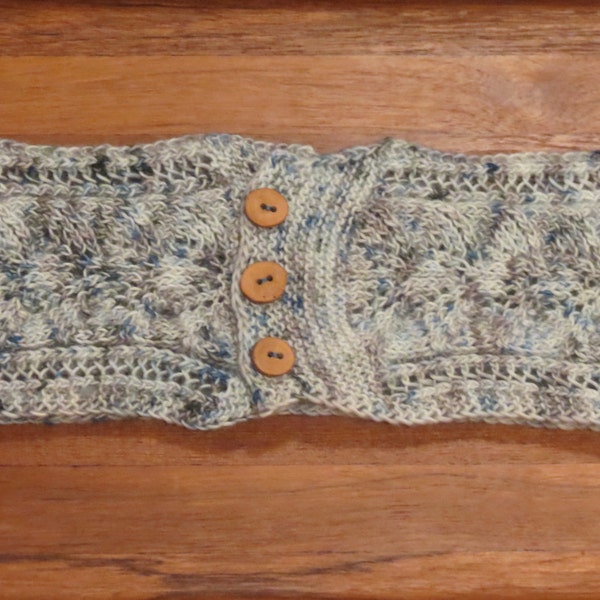 Merino Handgestrickter Spitzen Korsett Gürtel mit Naturholz Knöpfen - ""Magnolia" Blau Grau