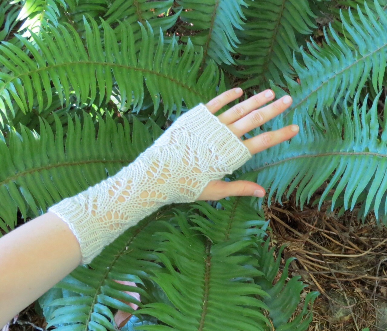 Antique White Bridal Lace Hand Knit Gloves Etsy