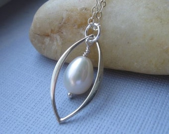 Silver pearl necklace - wedding - bridal jewelry - bridesmaid gift