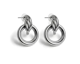 Silver Double Hoop Earrings – Minimalist Interlocking Circle Earrings