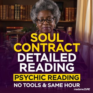 Peut inclure: Image d'une femme portant des lunettes et des cheveux gris, avec du texte superposé. Le texte indique "SOUL CONTRACT DETAILED READING PSYCHIC READING NO TOOLS & SAME HOUR" en jaune et blanc. L'image a une palette de couleurs violet et or.