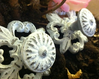 Boutons de tiroir en fonte Shabby Chic - Blanc satiné (Ensemble de 2)