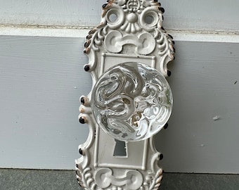 Shabby Chic Cast Iron Wall Hook: Vintage White Satin Finish