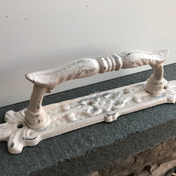 Door Handle, Cast Iron Door Handle, Heirloom White Door Pull, Barn Door Pull, Home and Garden Decor, Home Decor, Cast Iron Decor