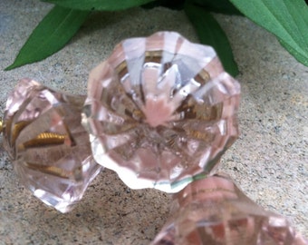 Boutons de tiroir en plastique rose pâle : décoration shabby chic (Ensemble de 4)