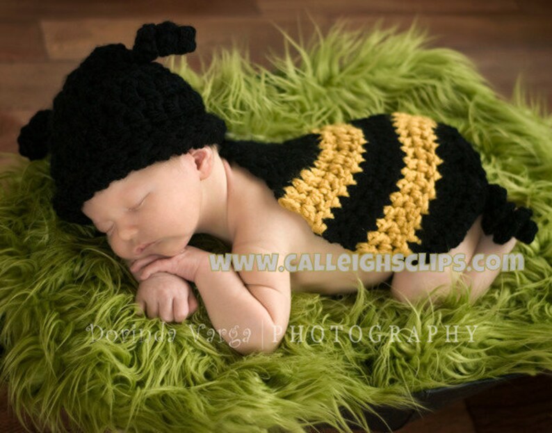 Cuddle Critter Cape Set Bumble Bee Newborn Photography Prop image 1