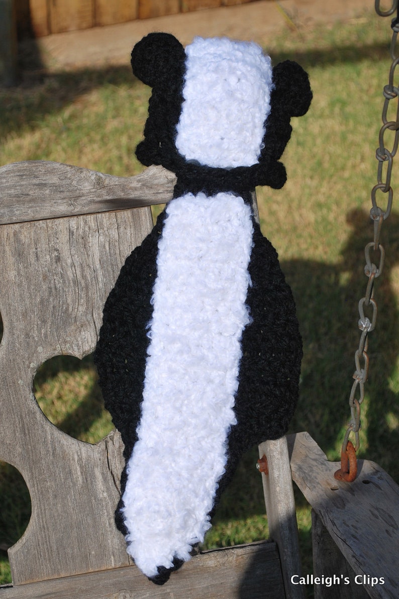 Instant Download Crochet Pattern No 29 Lil' Stinker Skunk Cuddle Critter Cape Newborn photography prop image 4