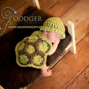 The Original Crochet Hatchling Turtle Cuddle Critter Cape Set Newborn Photography Prop image 1