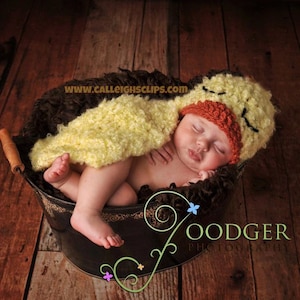 Instant Download Crochet pattern - No 33 Fuzzy Duckling Critter Cape - Newborn Photography Prop