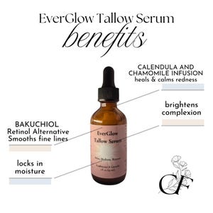 Op de afbeelding: Een bruine glazen fles EverGlow Tallow Serum met een zwarte druppelaar. Het etiket vermeldt ingredi&euml;nten en voordelen: Bakuchiol, Calendula, Kamille en het verheldert de teint. De tekst "benefits" staat erboven.