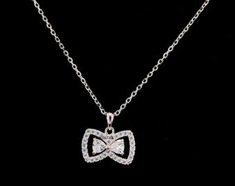 Collar con colgante de moissanita: cadena de plata, lujo para el día a día.