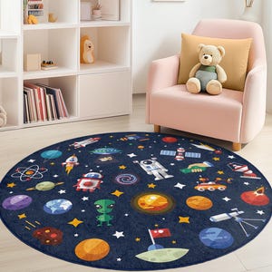 Space Adventure Round Kids Rug, Outer Space Play Mat, Galaxy Decor for Children&#39;s Room, Astronaut and Planet Rug, Cosmic Kids Carpet