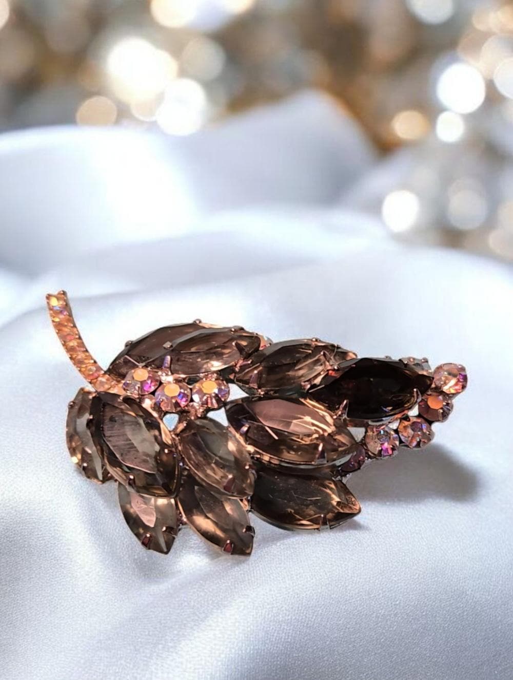 4Pcs Flower Brooch for Women, Rhinestone Women's Brooches