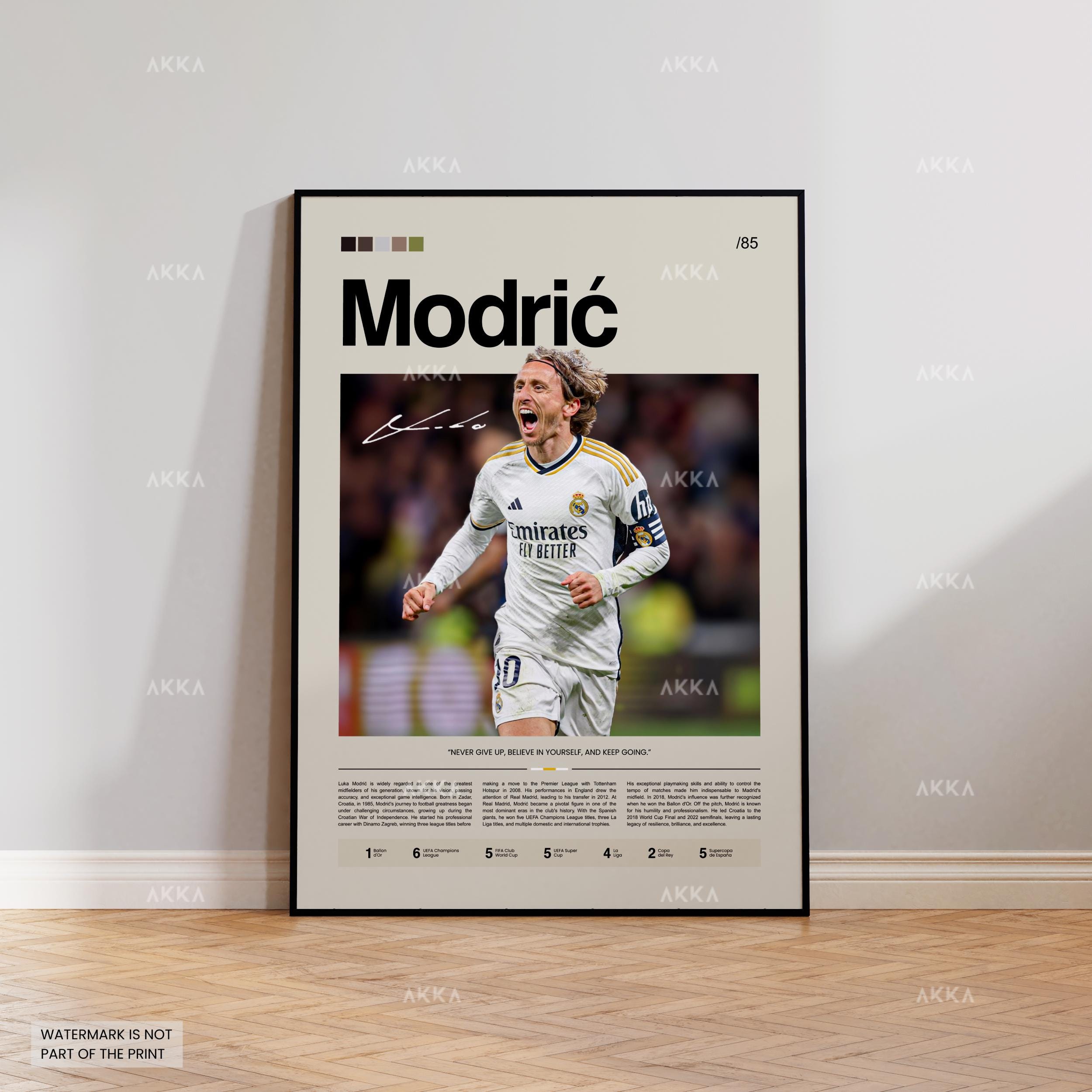 Luka Modric Poster, Modric Real Madrid Wall Art, Framed Real Madrid Print, Modric Real Madrid Decor, Football Fan Gift Idea, Soccer Print