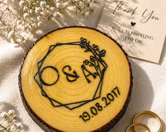 Gepersonaliseerde houten onderzetters, huwelijksgeschenk met initialen en datum, cadeau voor het bruidspaar, rustieke decoratie, gegraveerd, individueel