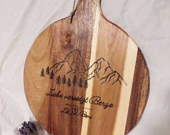 Gepersonaliseerde snijplank als huwelijksgeschenk, gegraveerde houten plank met namen, huwelijksgeschenk, cadeau voor stellen, jubileumgeschenk