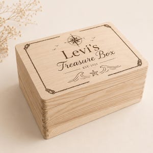 Personalized wooden memory box with engraving | Treasure chest for baby and children's keepsakes | Storage box with name | Branding
