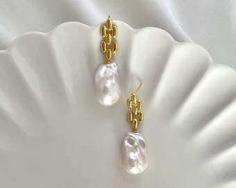 Gold Baroque Pearl Drop Earrings, Natural Freshwater Pearl Dangles, Modern Geometric Earrings, Elegant Jewelry Wedding Anniversary Gift