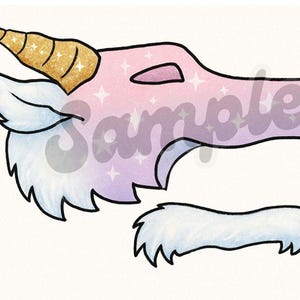 Può includere: Un'illustrazione stravagante di una testa e barba di drago. La testa del drago è rosa con un corno glitterato dorato e accenti di stelle bianche. La barba è bianca con un bordo ondulato. La parola "Sample" è scritta sull'immagine.
