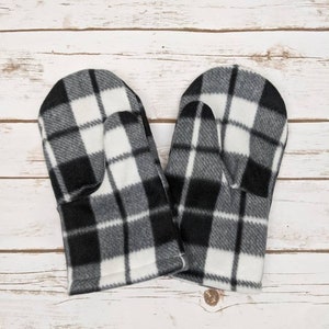 Buffalo Plaid White/Black Double Layer Fleece Mittens